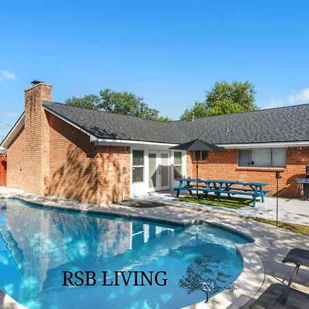 Amazing 4Br 2Ba Winter Home With Pool & Game-Movie Room